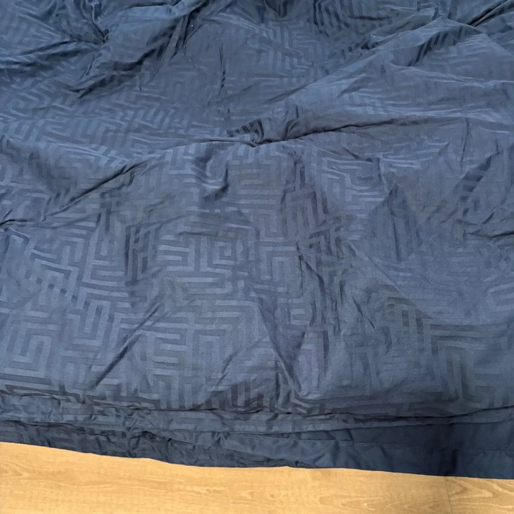 Liz Claiborne Navy‎ Blue Geometric Labyrinth Cotton Comforter 90x96 Full Queen